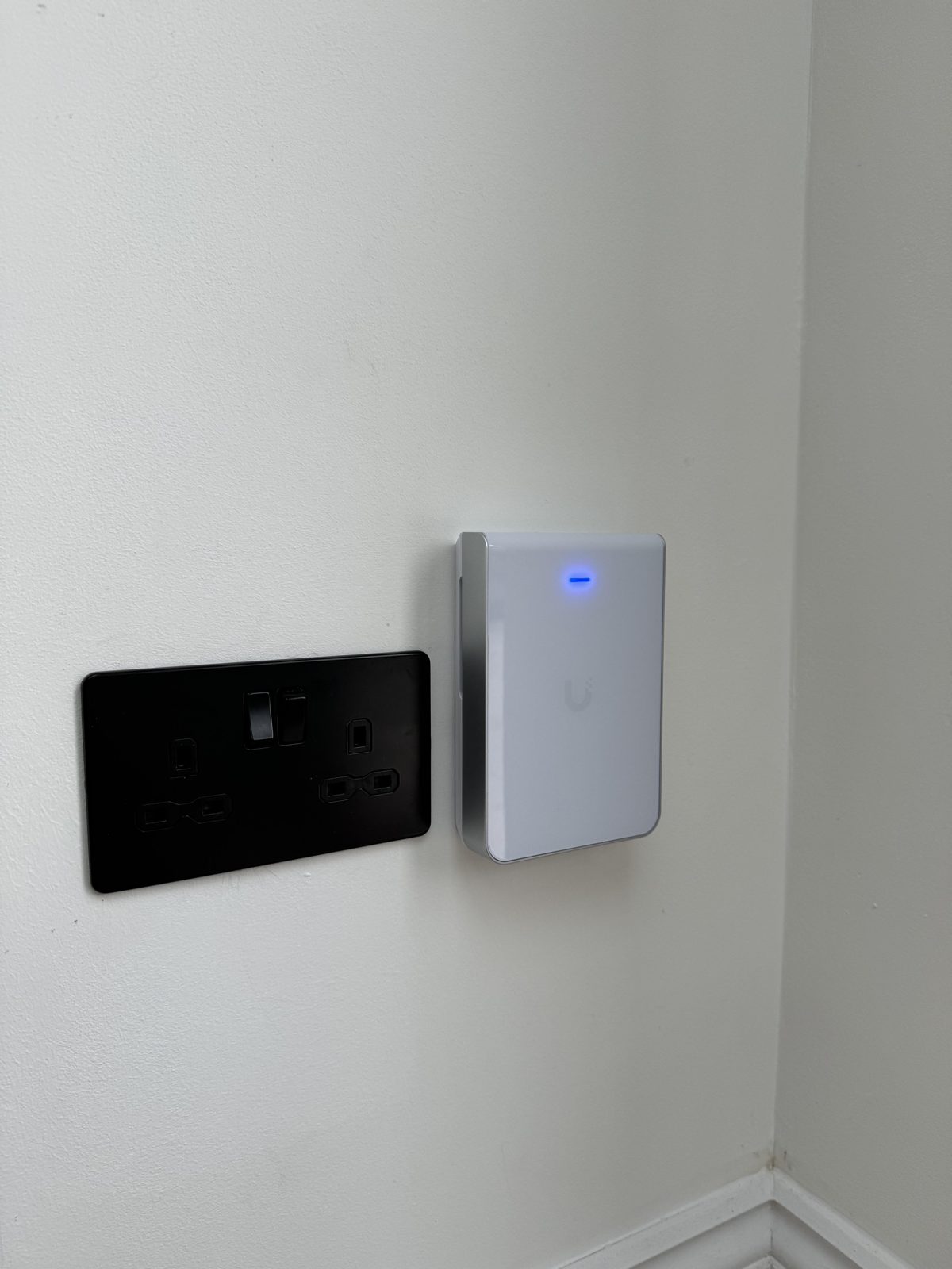 UniFi 無線 AP 安裝：實測覆蓋先定點